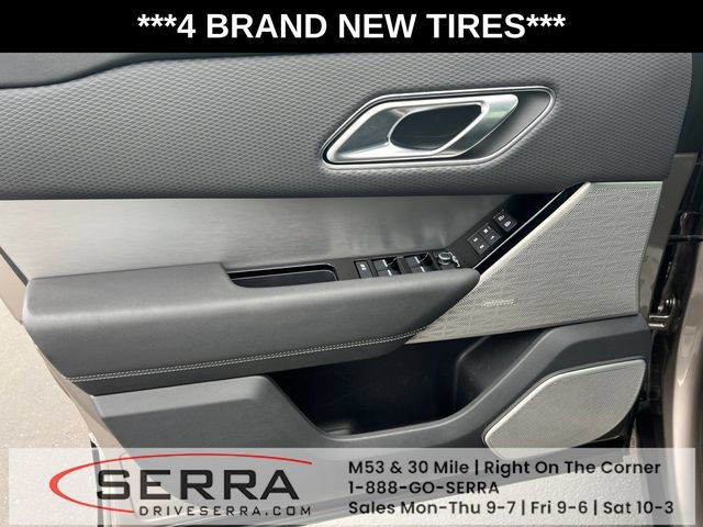 Used 2022 Land Rover Range Rover Velar R-Dynamic S AWD/4WD image 18