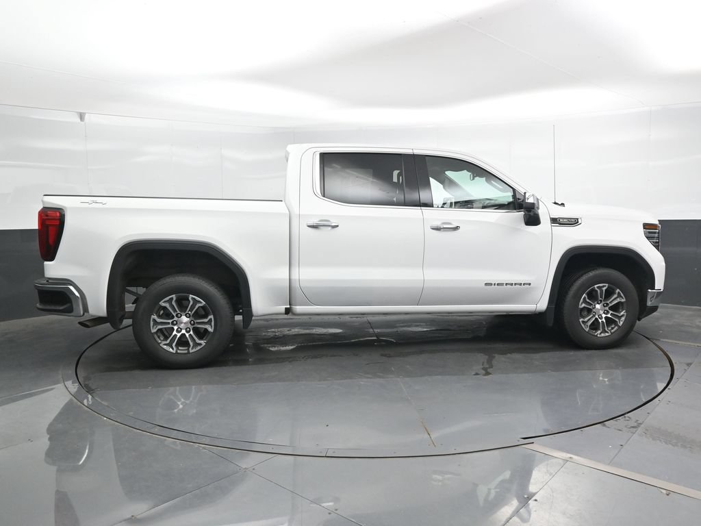 Used 2025 GMC Sierra 1500 SLT AWD/4WD image 4