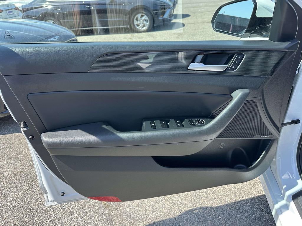 Used 2019 Hyundai Sonata Limited w/ Ultimate Package 04 image 13