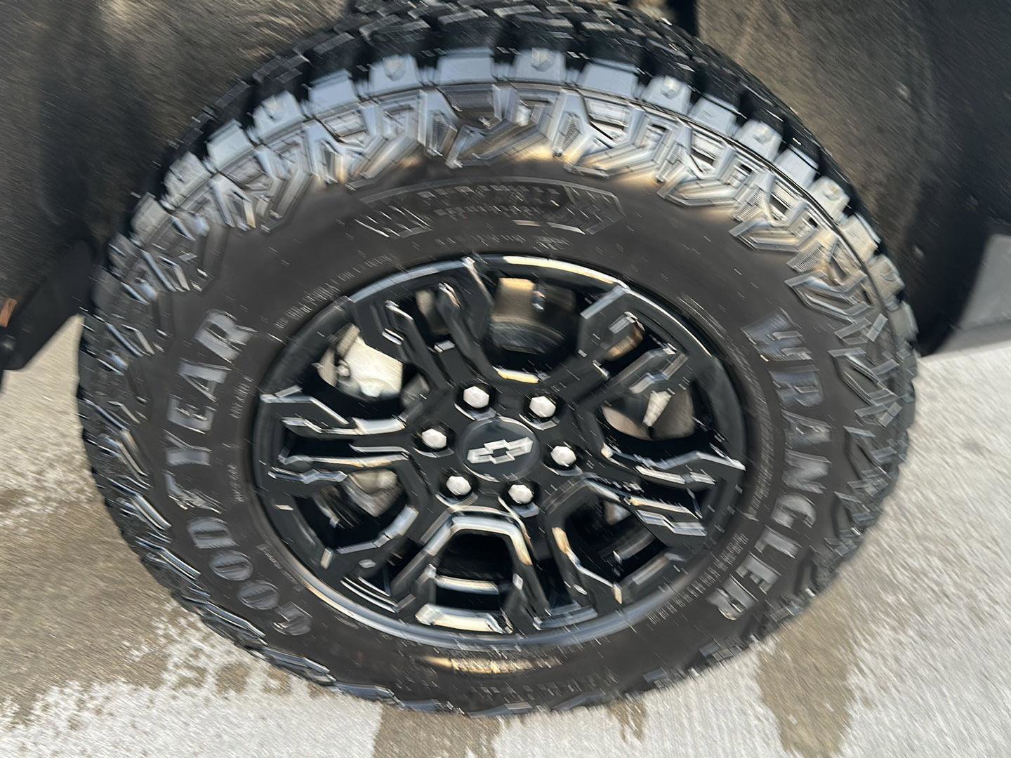 Certified 2025 Chevrolet Silverado 1500 ZR2 w/ Technology Package image 10