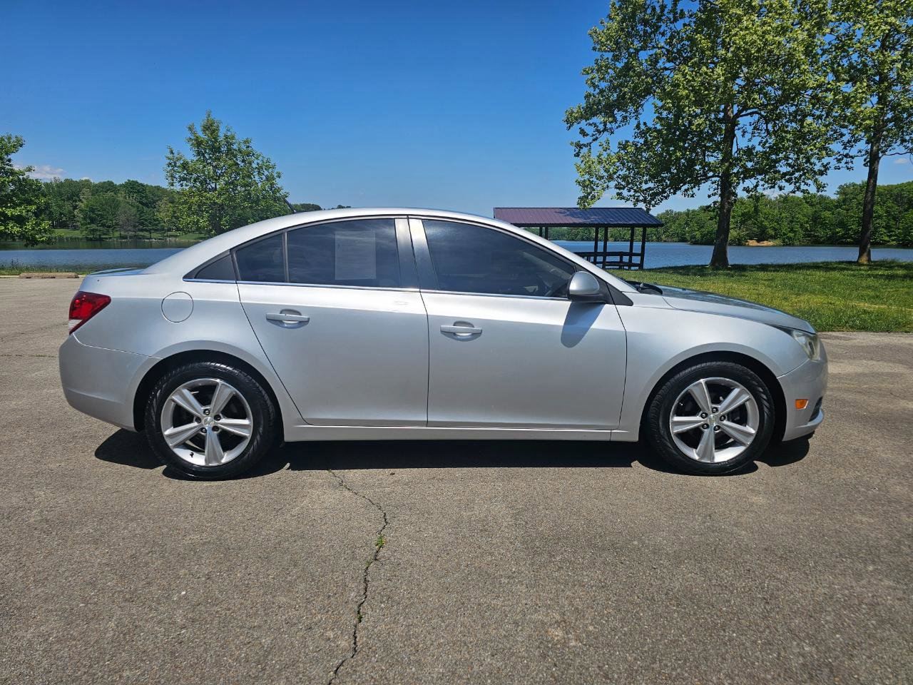 Used 2014 Chevrolet Cruze LT FWD image 4