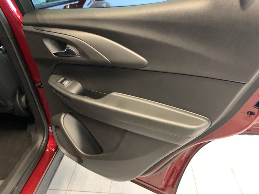 Used 2025 Chevrolet TrailBlazer LT image 17