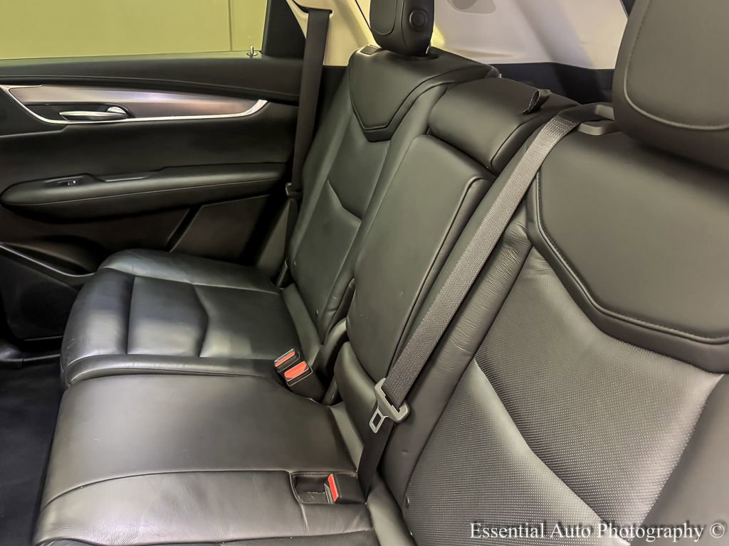 Used 2017 Cadillac XT5 Luxury w/ Driver Awareness Package AWD/4WD image 15