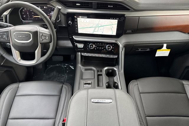 New 2026 GMC Sierra 2500 Denali w/ Denali Reserve Package image 15