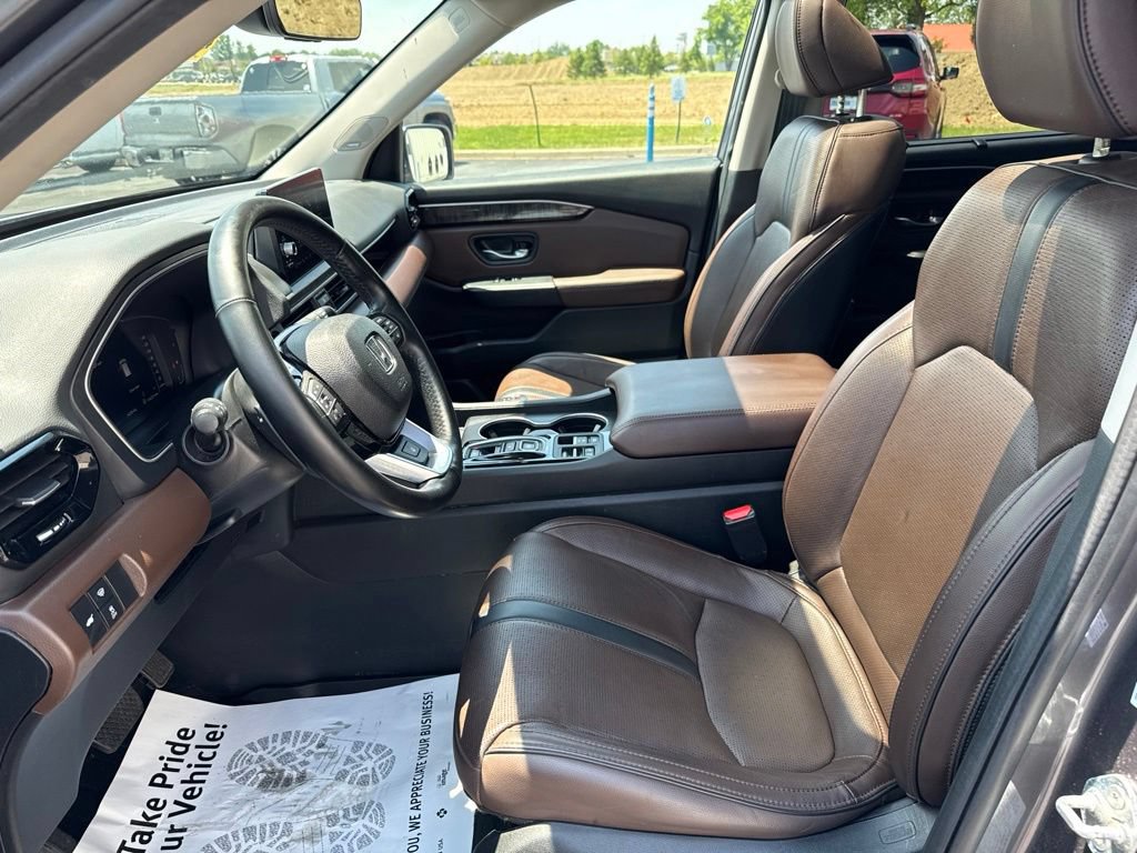 Used 2025 Honda Pilot Elite image 30
