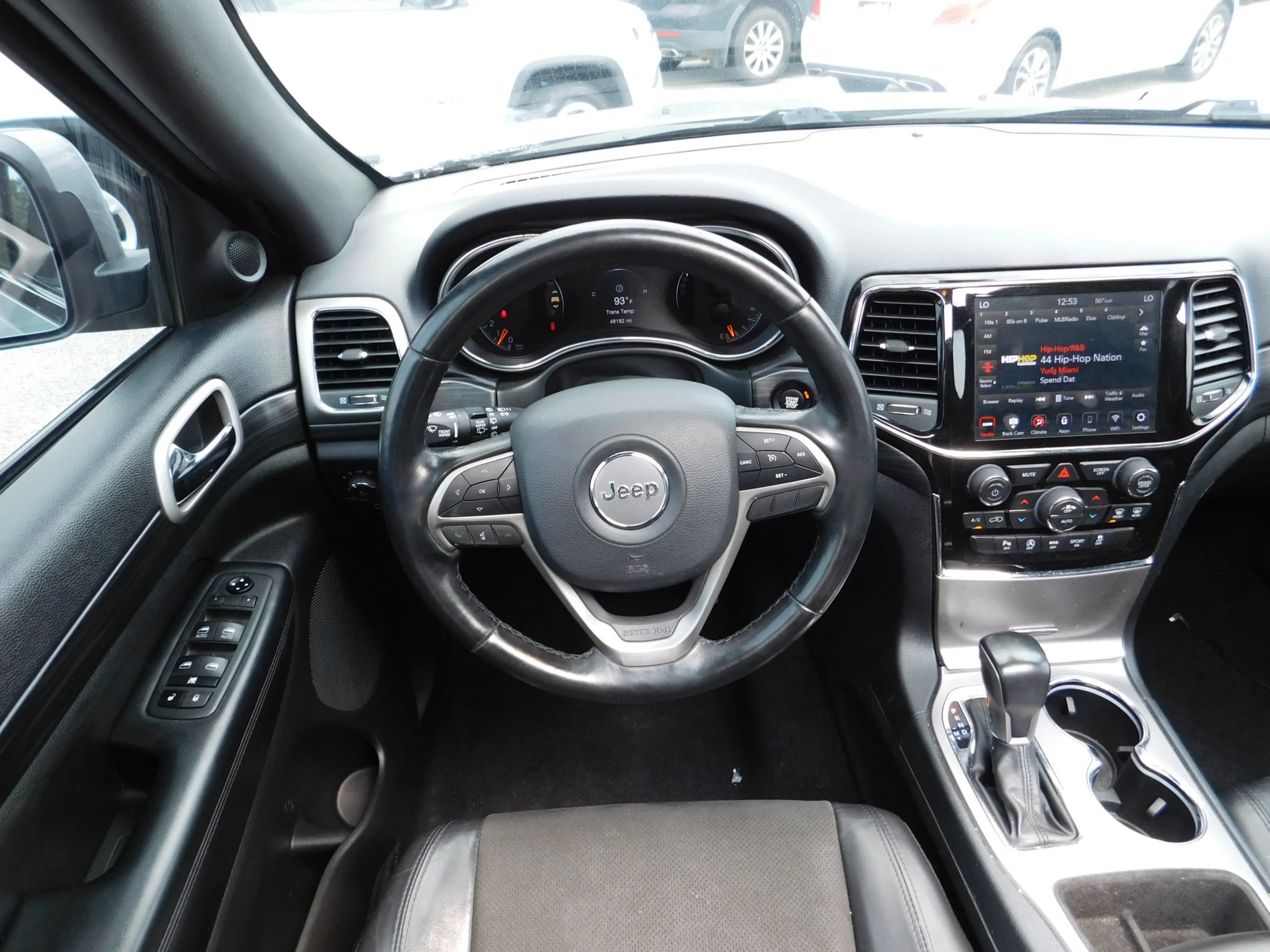 Used 2020 Jeep Grand Cherokee Altitude AWD/4WD image 16