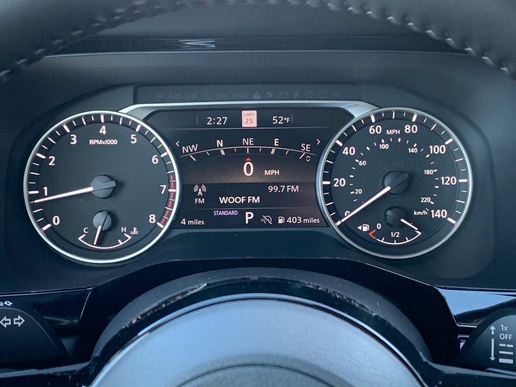 New 2025 Nissan Pathfinder SL image 12