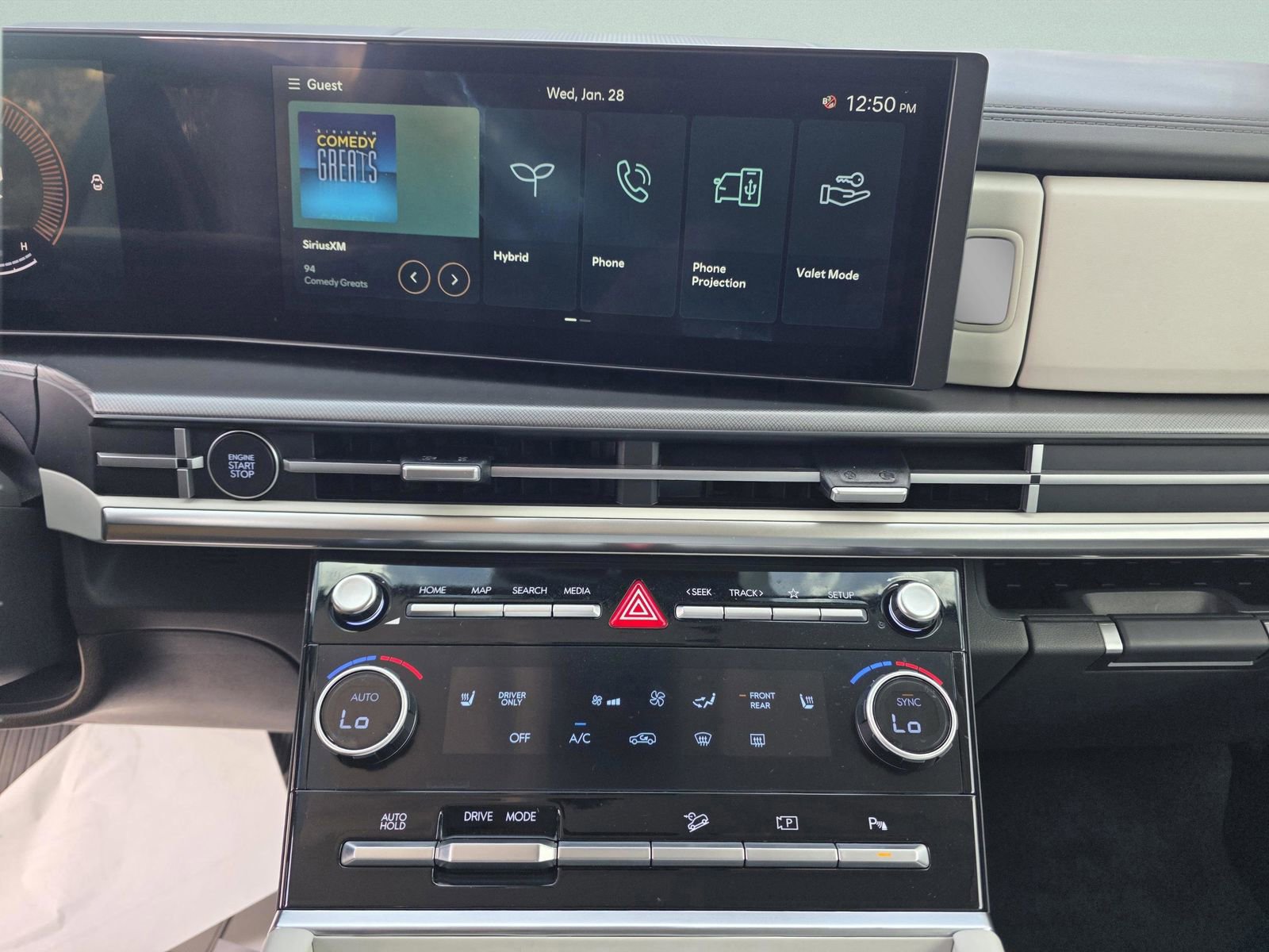 Used 2026 Hyundai Santa Fe SEL FWD image 19