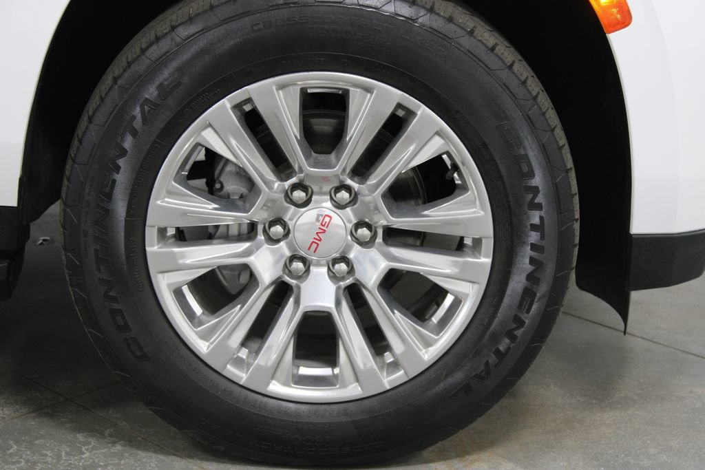 Used 2024 GMC Yukon Denali RWD image 12