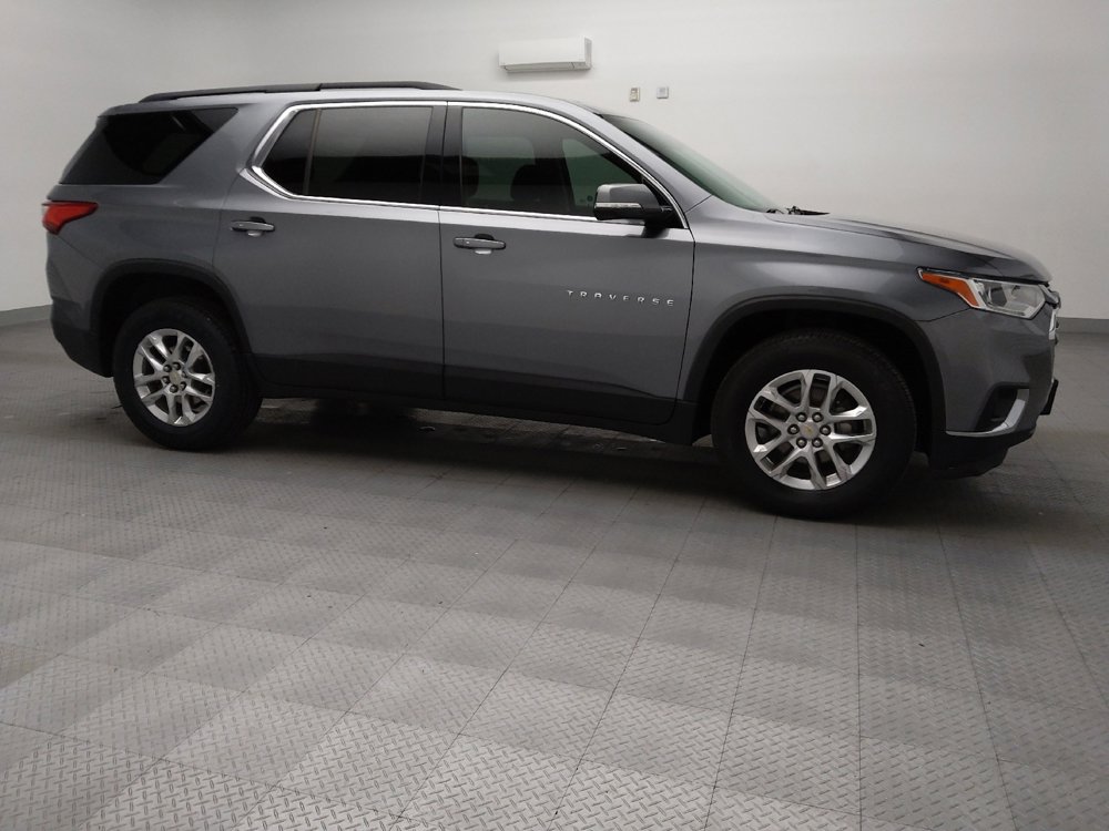 Used 2020 Chevrolet Traverse LT image 11