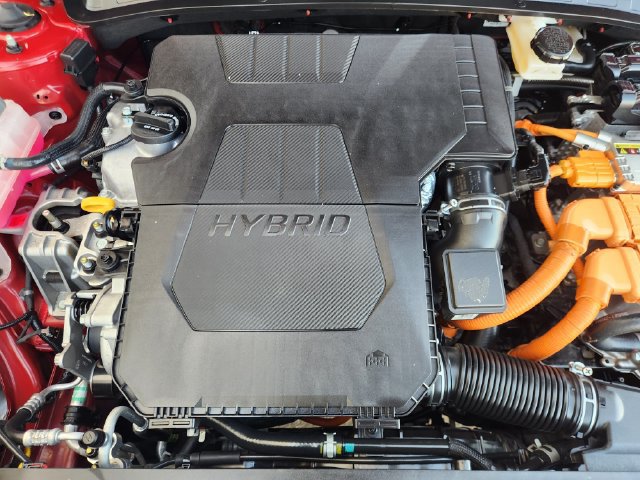Used 2024 Hyundai Elantra Limited FWD image 33