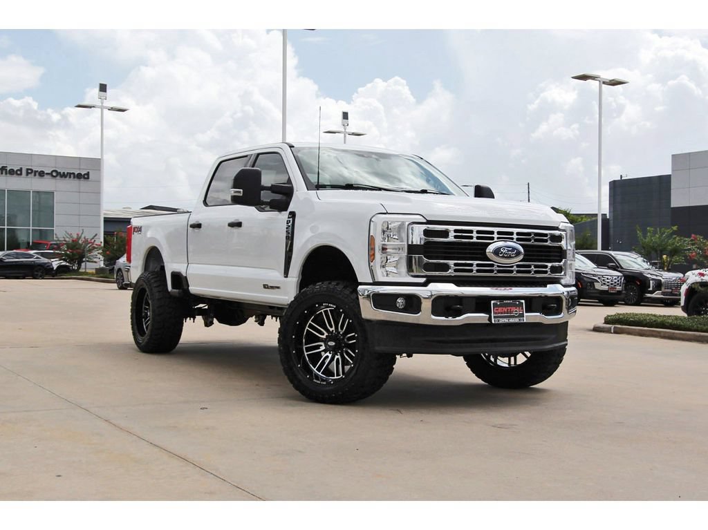 Used 2024 Ford F250 XLT w/ FX4 Off-Road Package AWD/4WD image 1