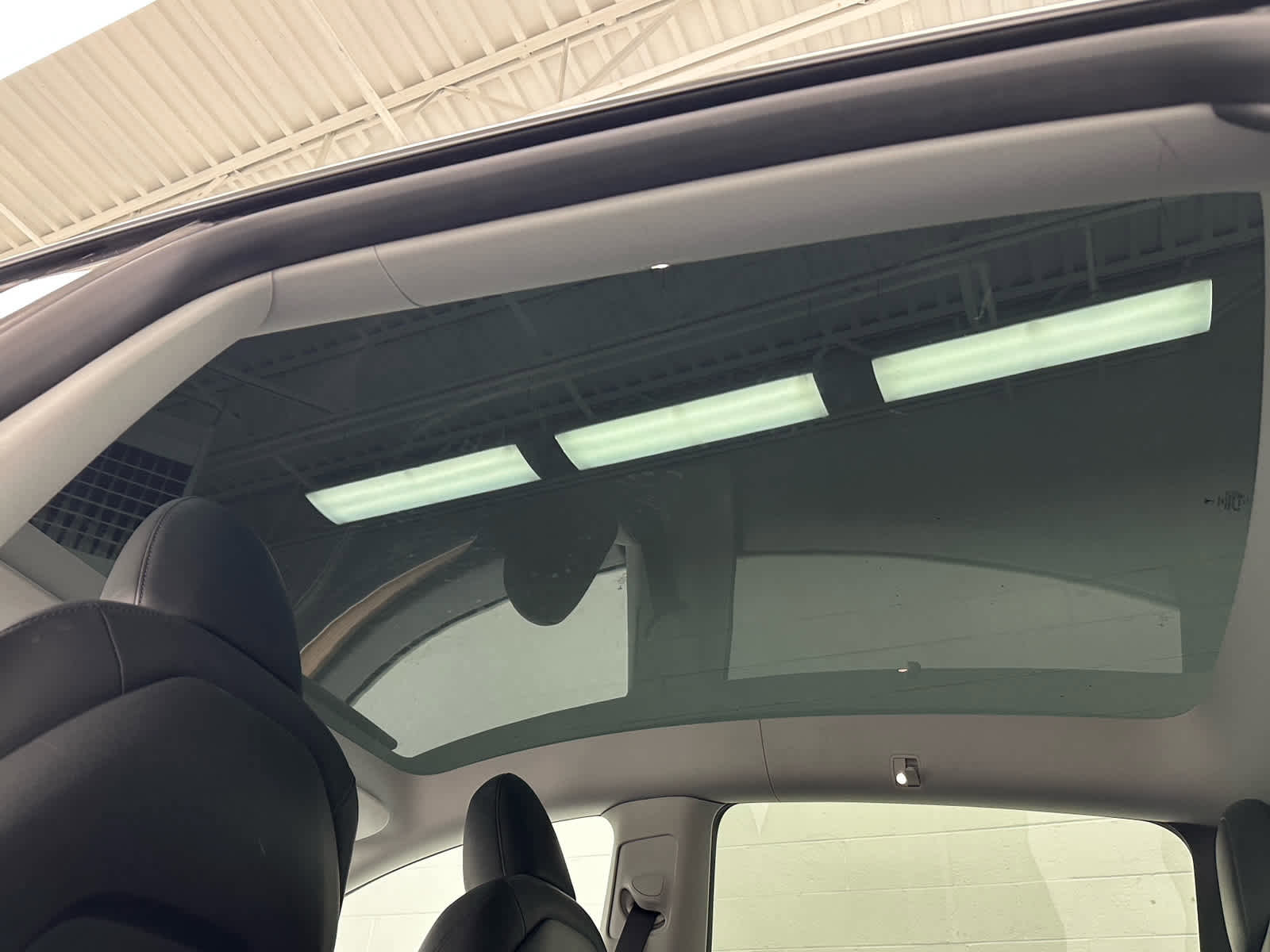 Used 2023 Tesla Model Y Long Range image 37