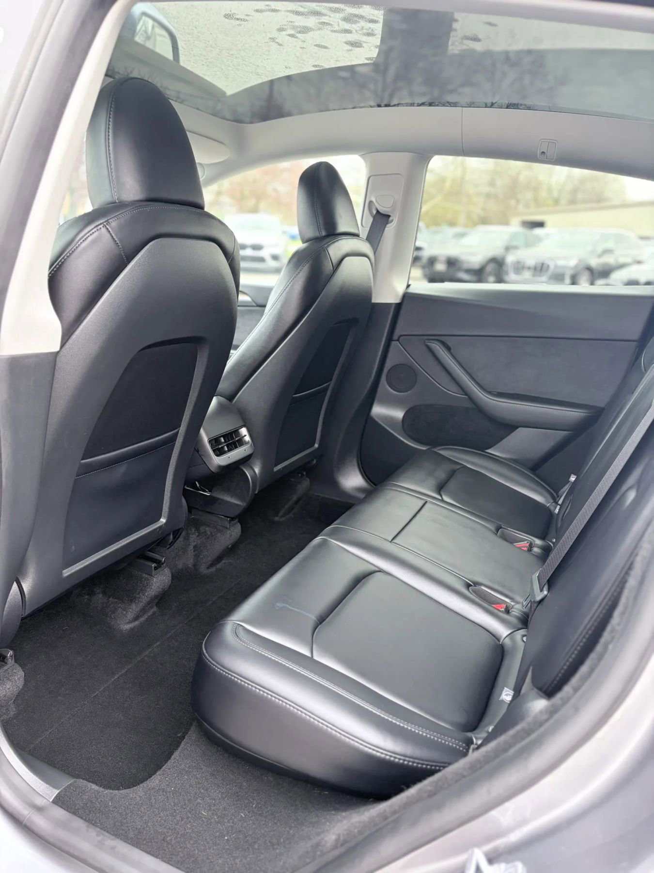 Used 2025 Tesla Model Y Performance image 27