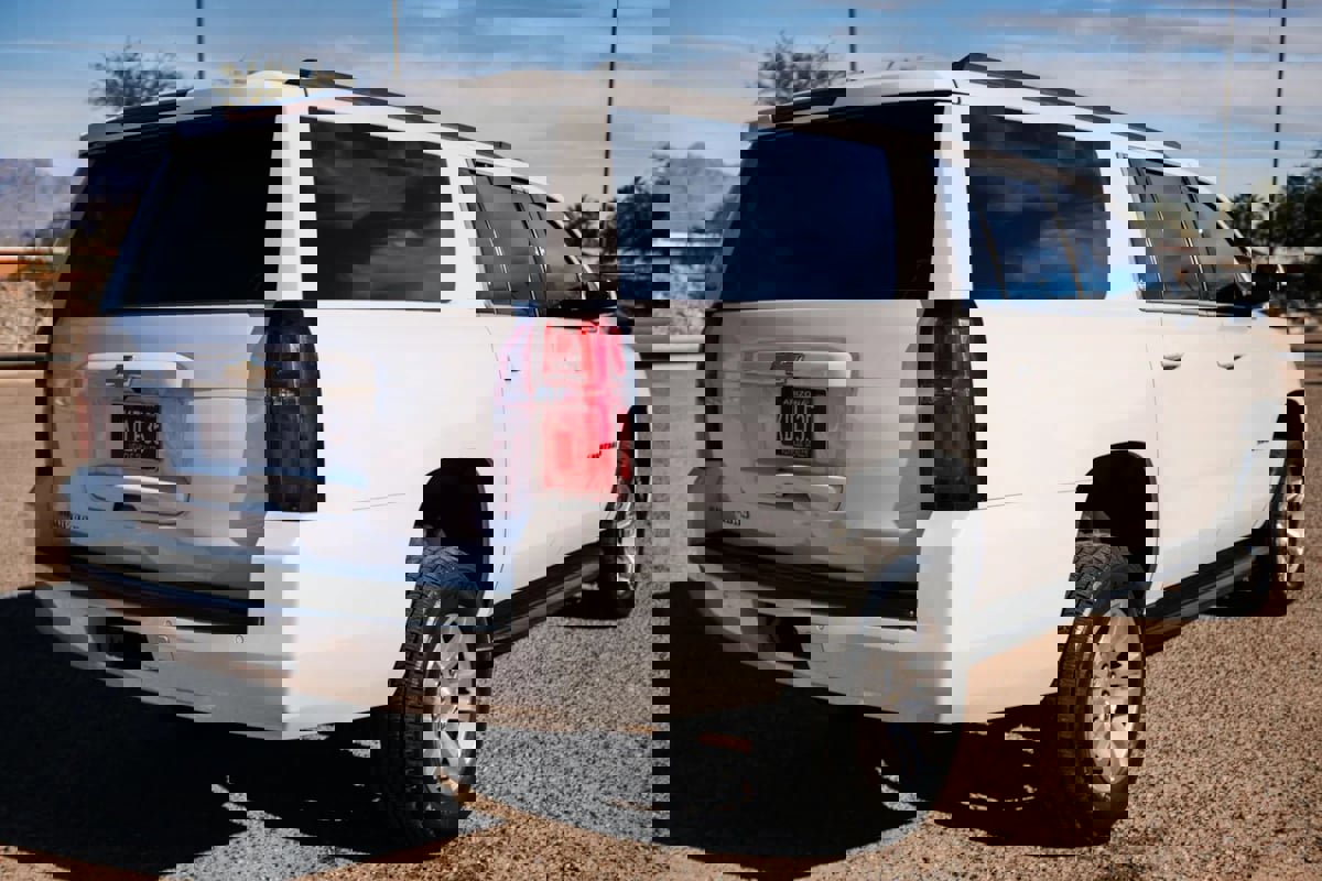 Used 2020 Chevrolet Suburban LT w/ Max Trailering Package image 4