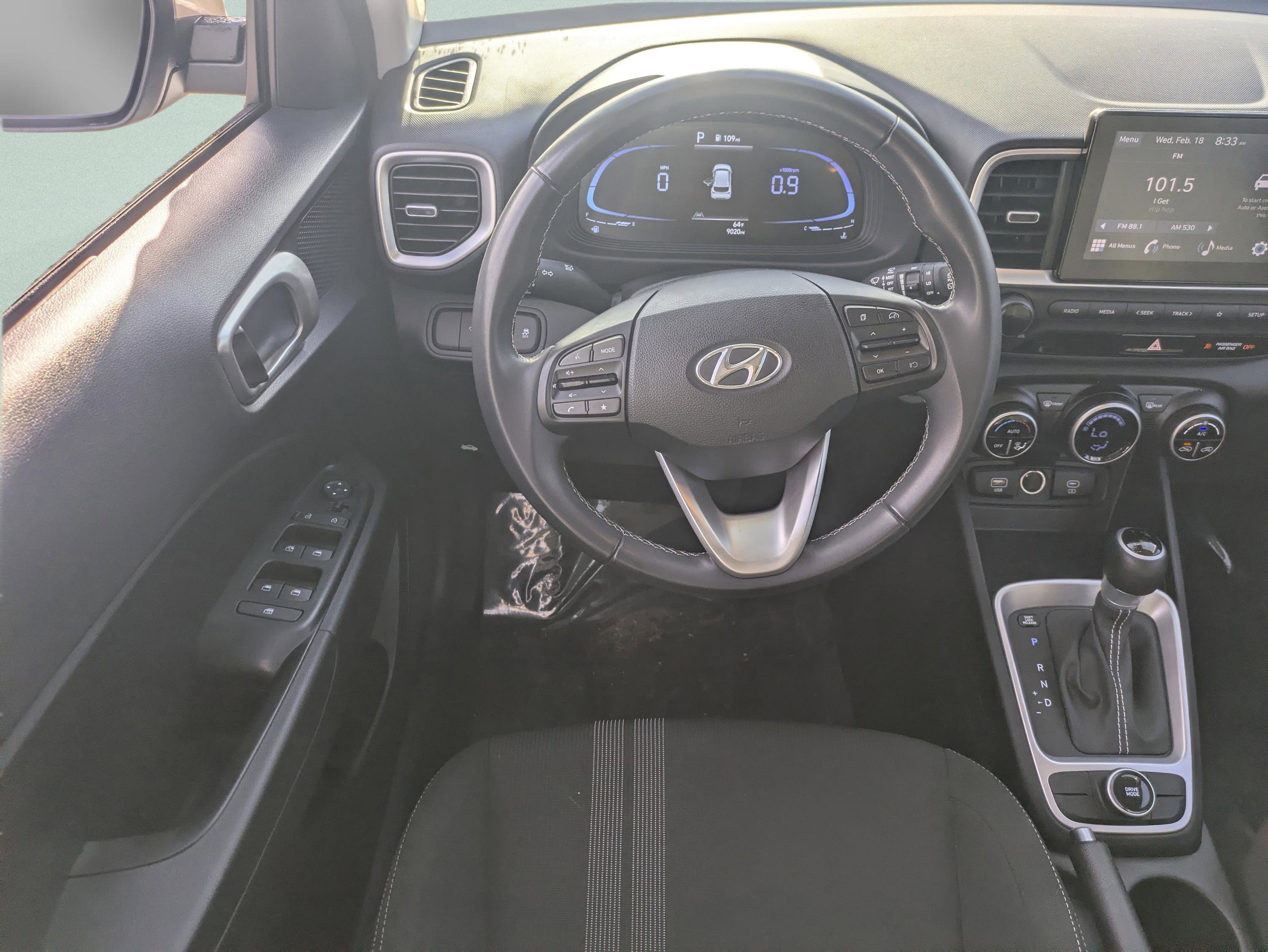 Certified 2024 Hyundai Venue SEL image 16