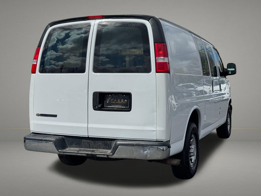 Used 2021 Chevrolet Express 2500 w/ Driver Convenience Package RWD image 5