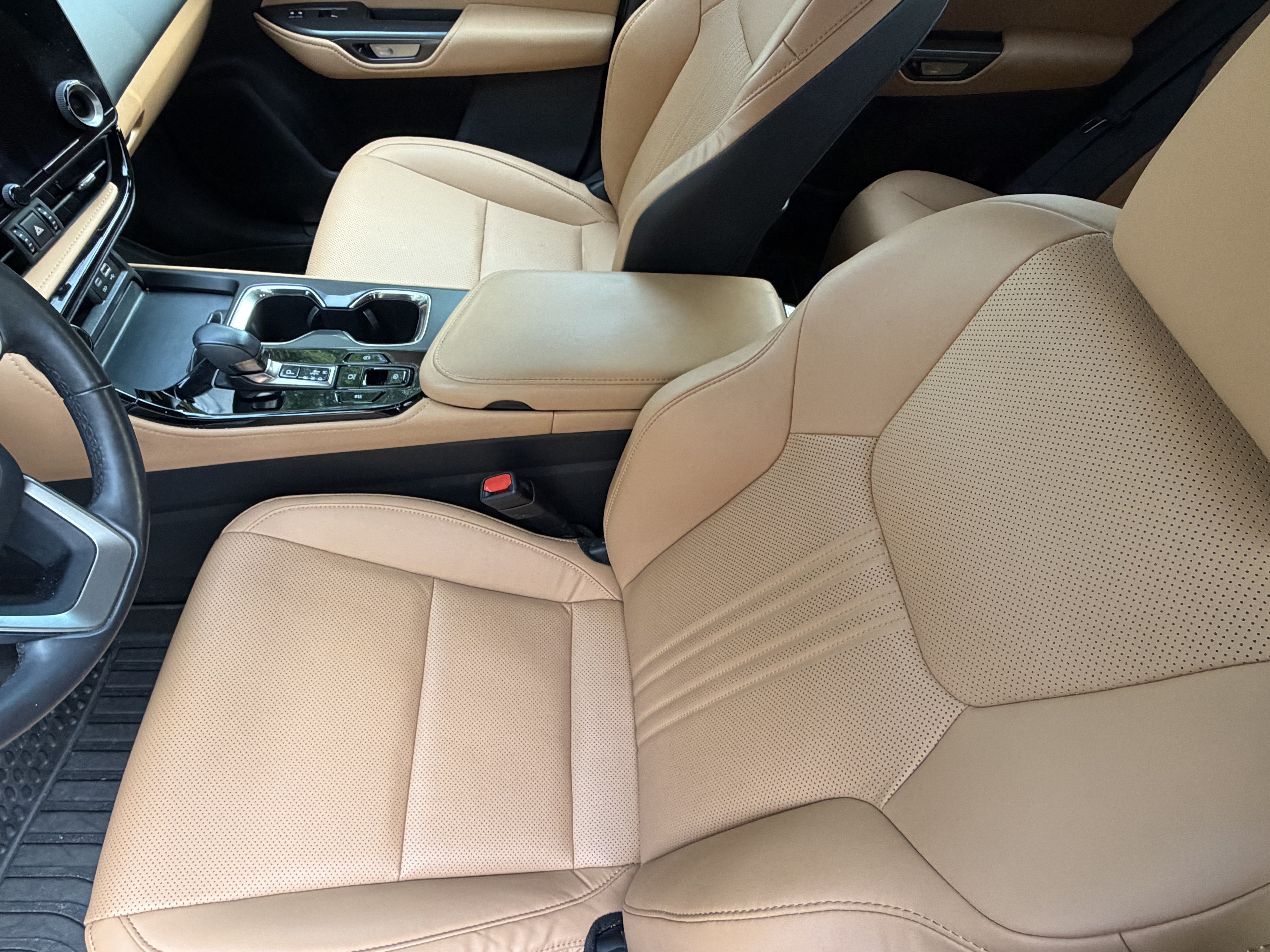 Certified 2025 Lexus NX 250 FWD w/ Premium Package image 15