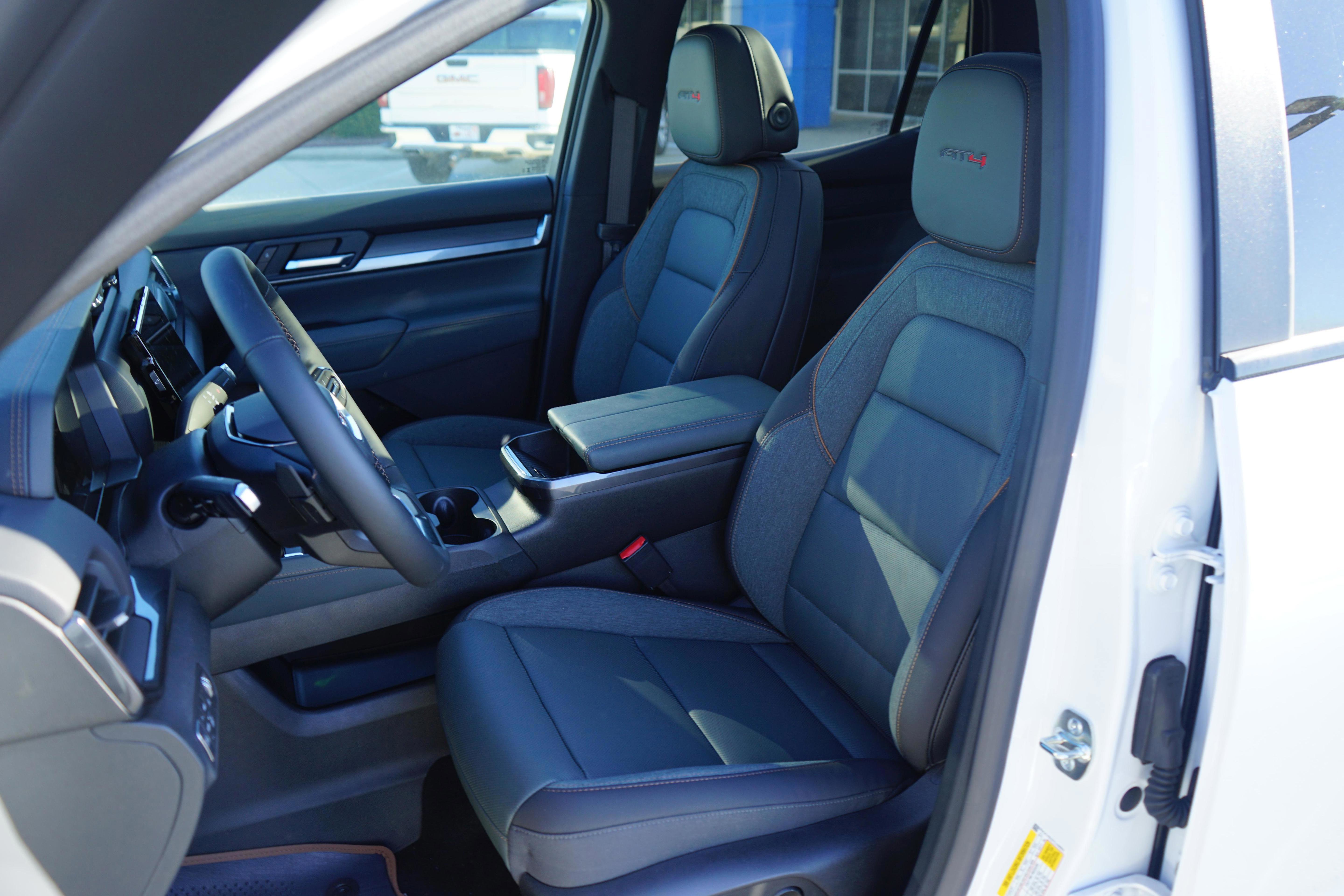 New 2026 GMC Terrain AT4 image 9