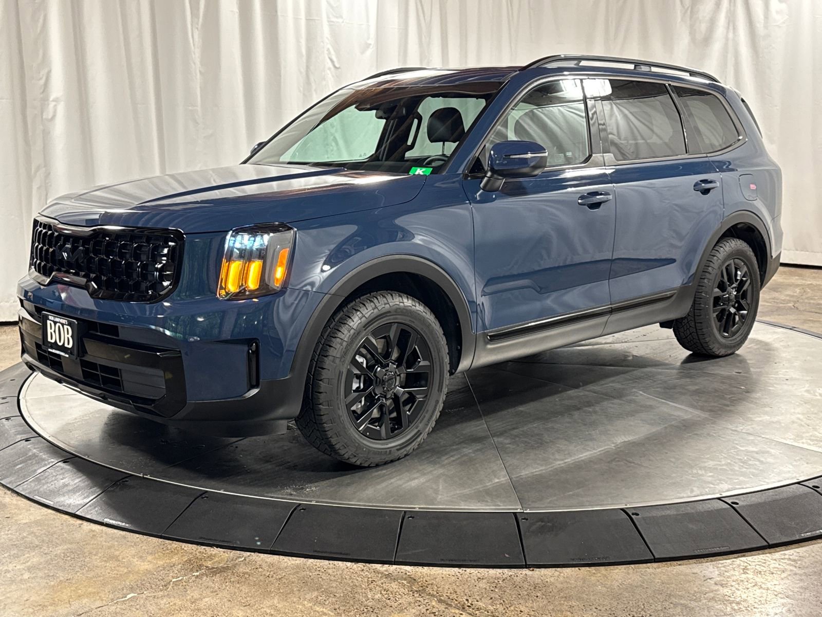 Used 2025 Kia Telluride AWD image 1