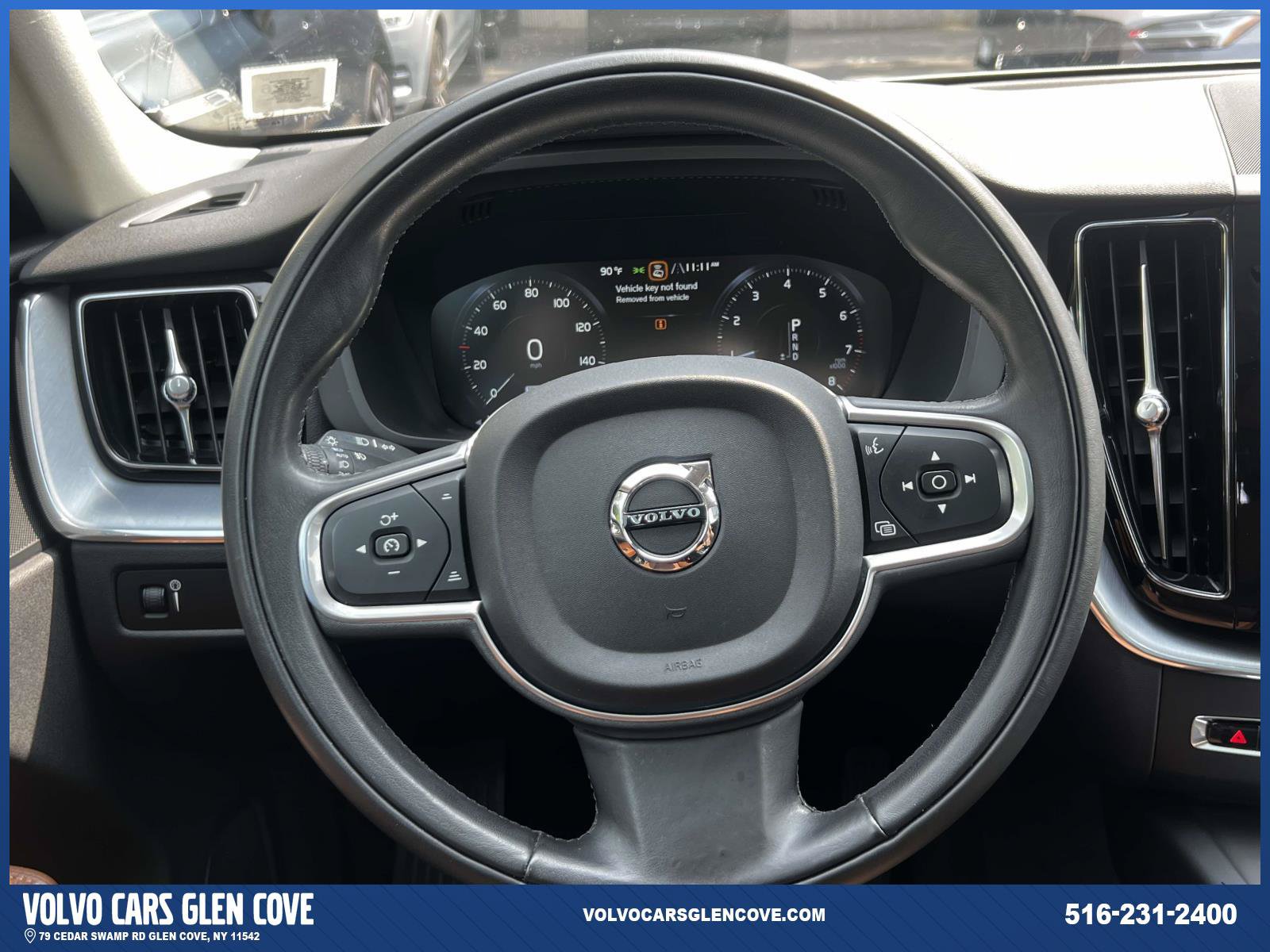 Used 2020 Volvo XC60 T5 Momentum AWD/4WD image 13