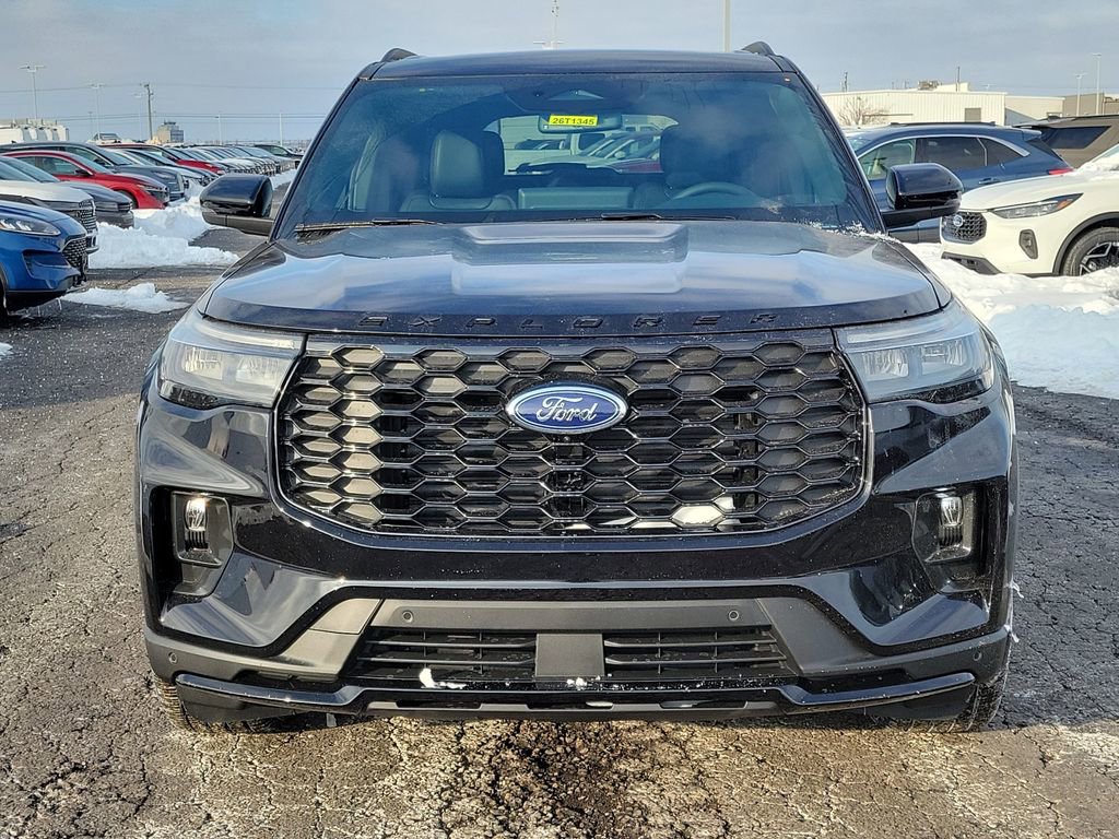 New 2026 Ford Explorer ST-Line w/ ST-Line Street Pack image 2