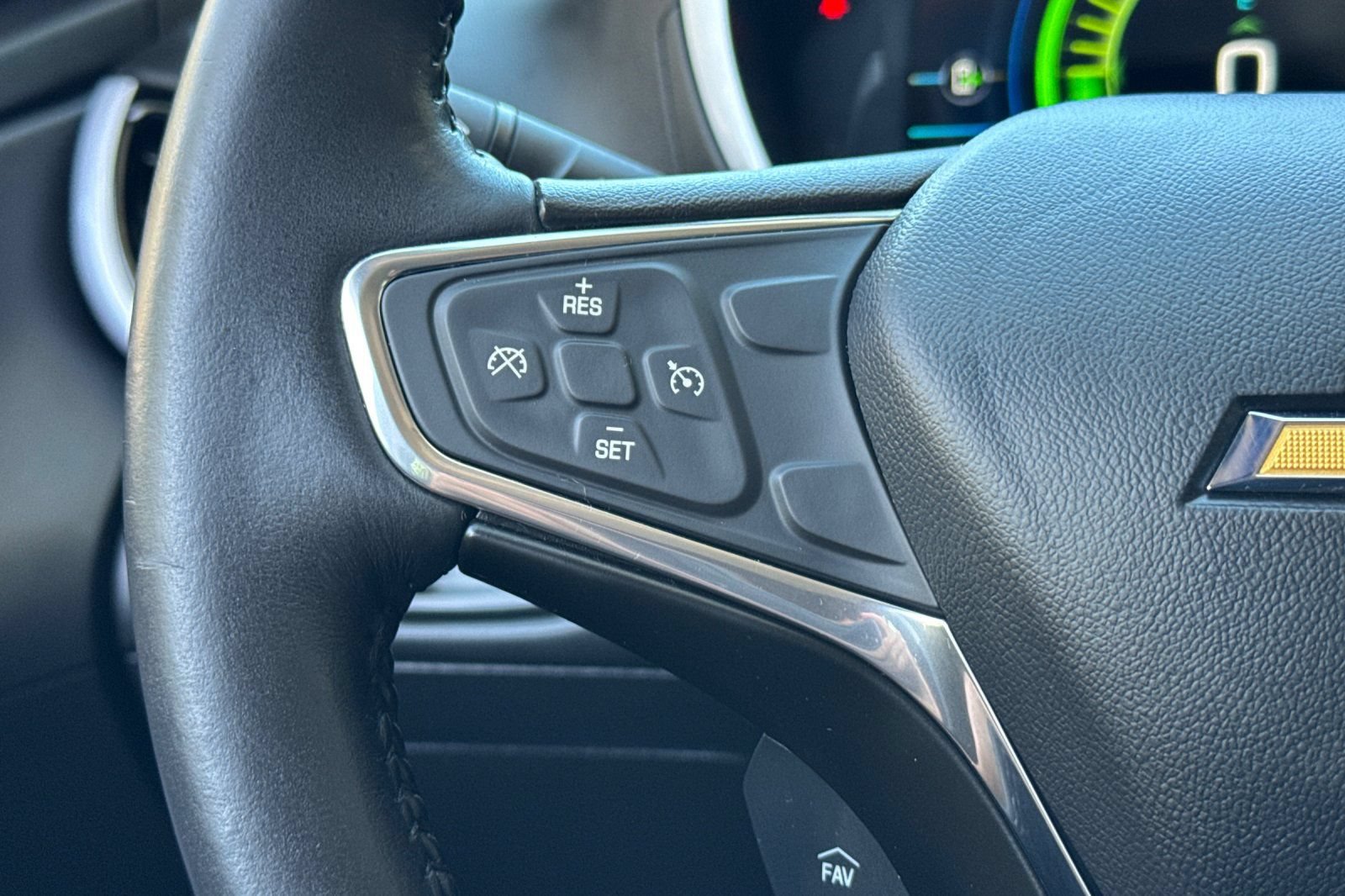 Used 2017 Chevrolet Volt LT FWD image 34