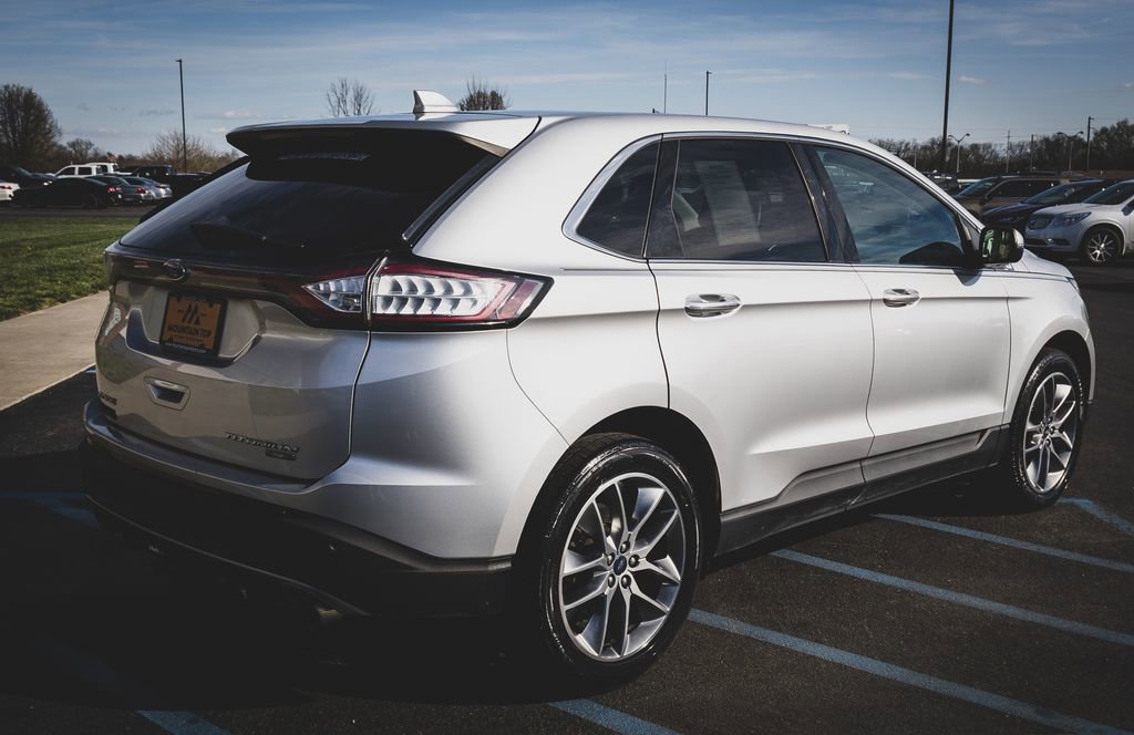 Used 2015 Ford Edge Titanium image 21