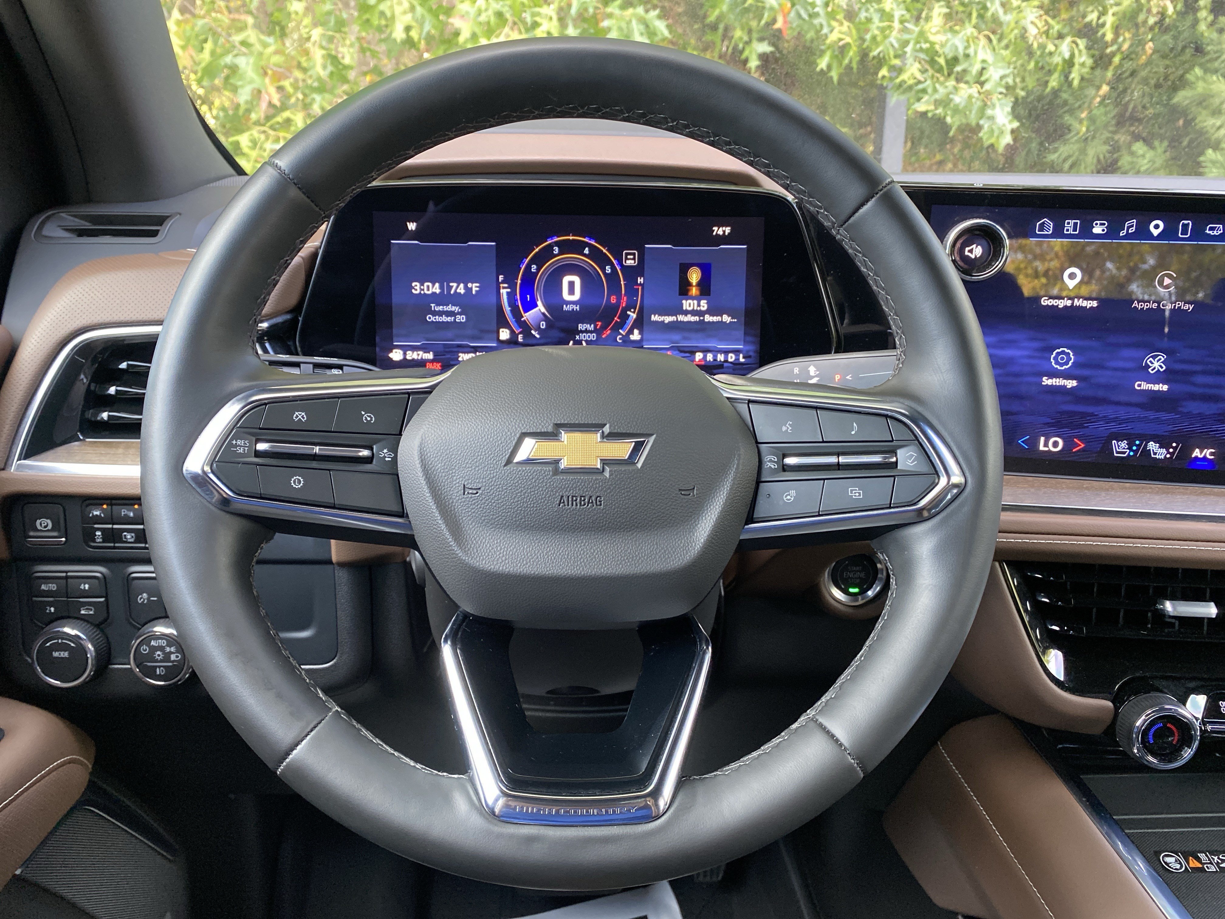 Used 2025 Chevrolet Tahoe High Country AWD/4WD image 19