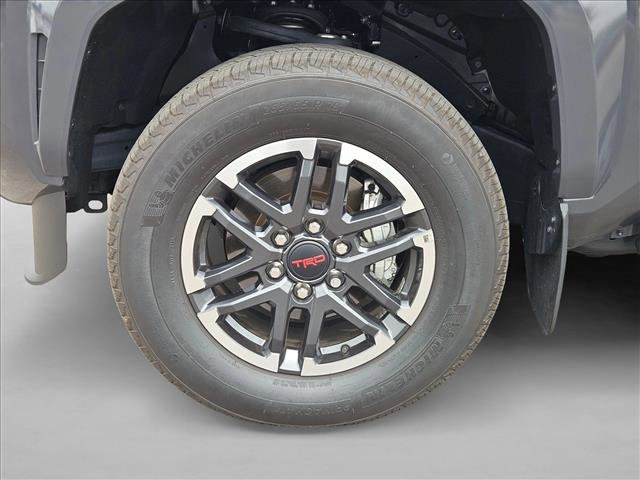 Used 2025 Toyota Tacoma TRD Sport AWD/4WD image 18