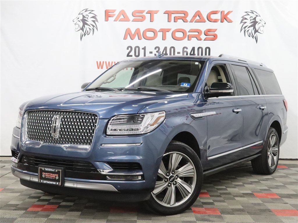 Used 2018 Lincoln Navigator L Reserve w/ Technology Package AWD/4WD image 1