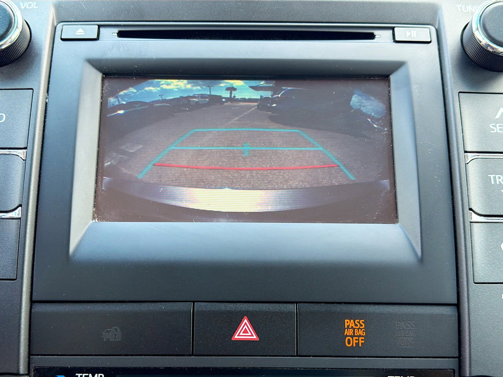 Used 2015 Toyota Camry LE image 31