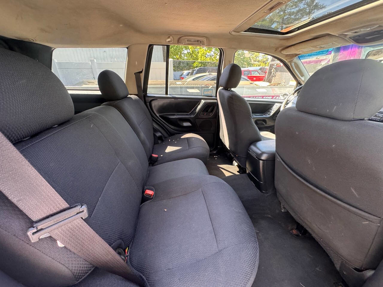 Used 2004 Jeep Grand Cherokee Laredo w/ Convenience Group image 12