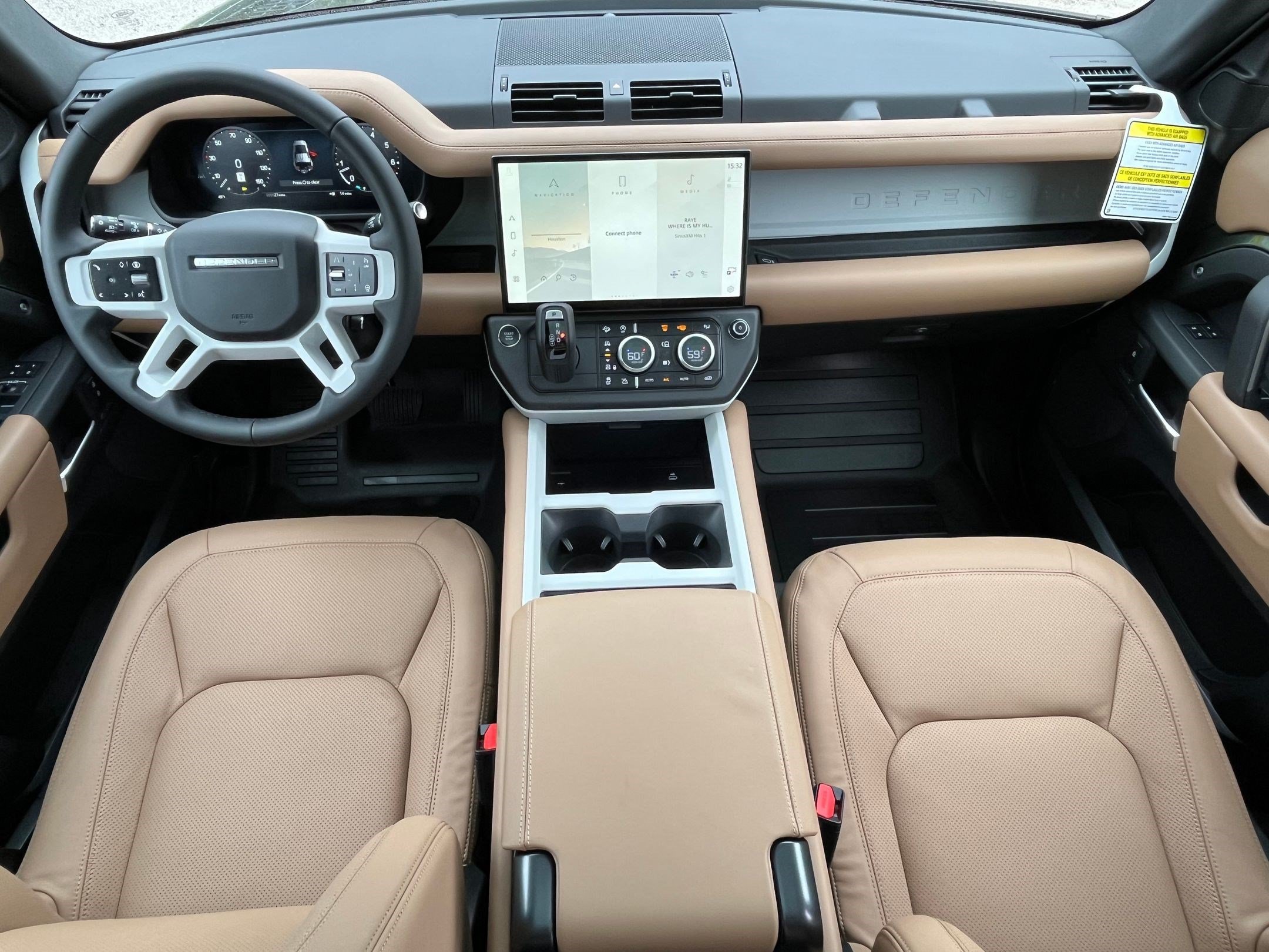 Used 2026 Land Rover Defender 110 X-Dynamic SE AWD/4WD image 32