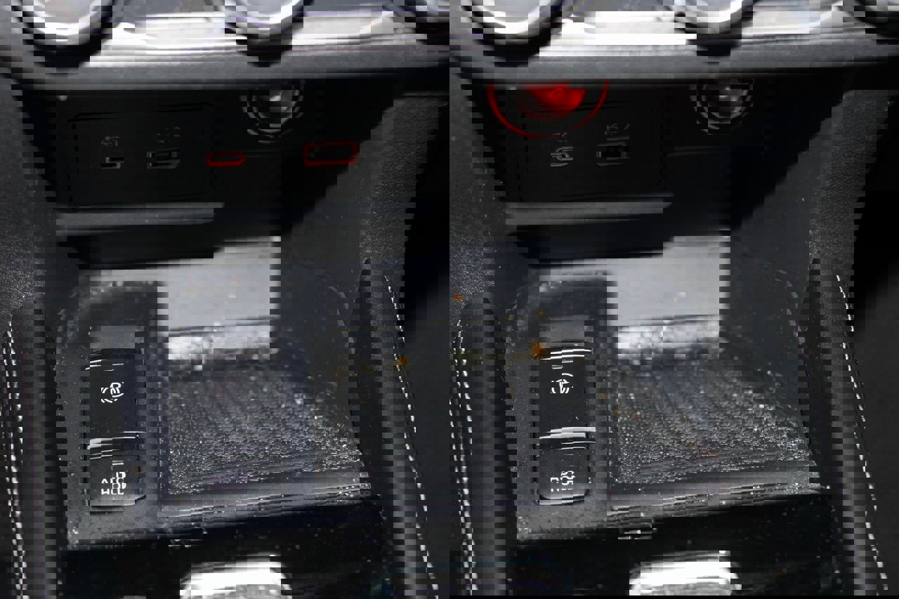 Used 2024 Nissan Kicks SV image 23