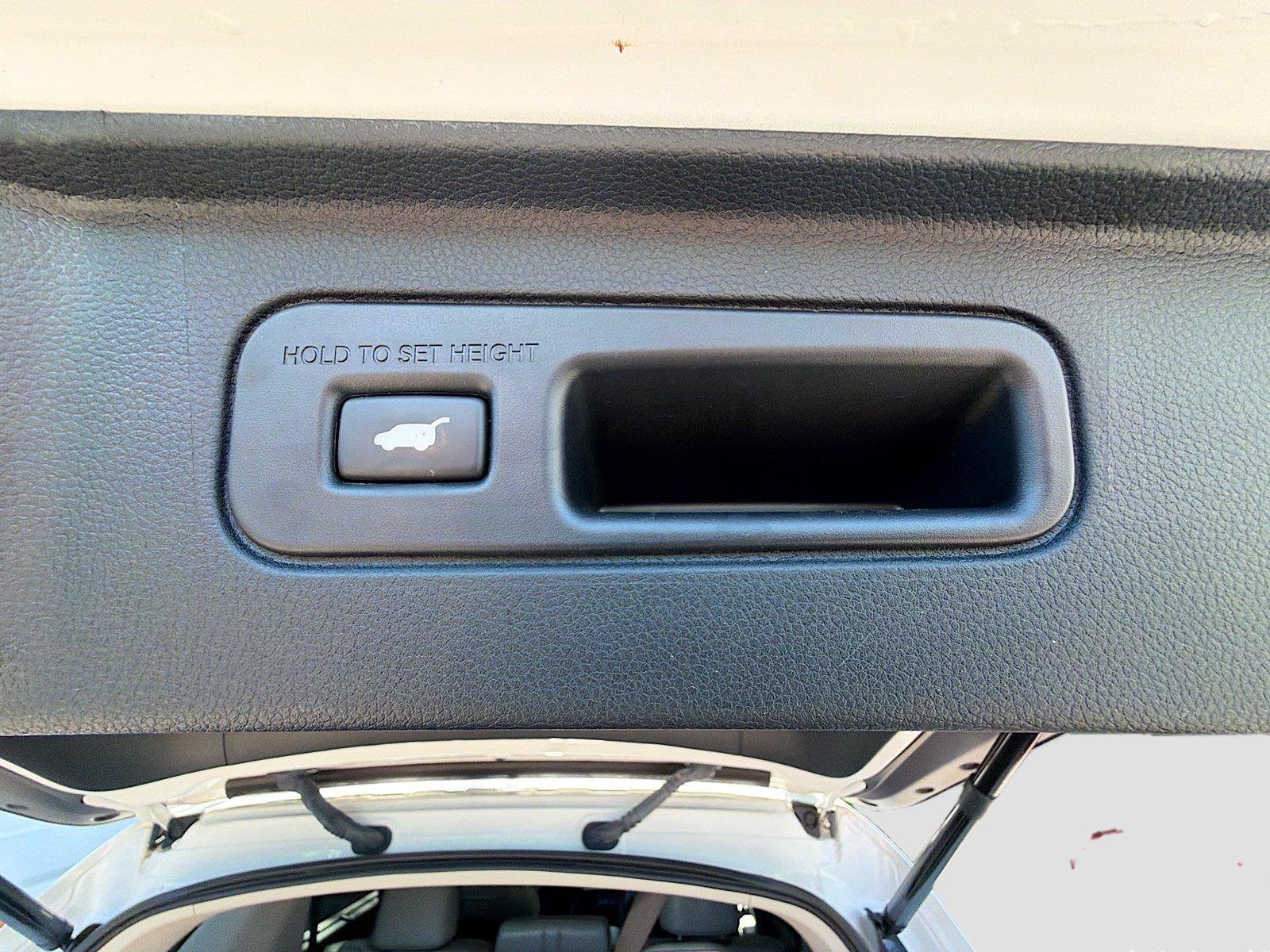 Used 2024 Honda Pilot Elite image 15