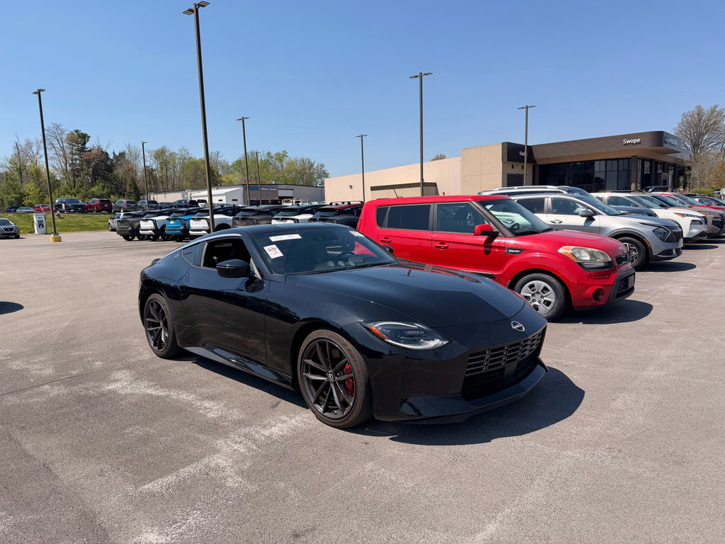 Used 2024 Nissan Z Performance w/ Floor Mat Package image 3