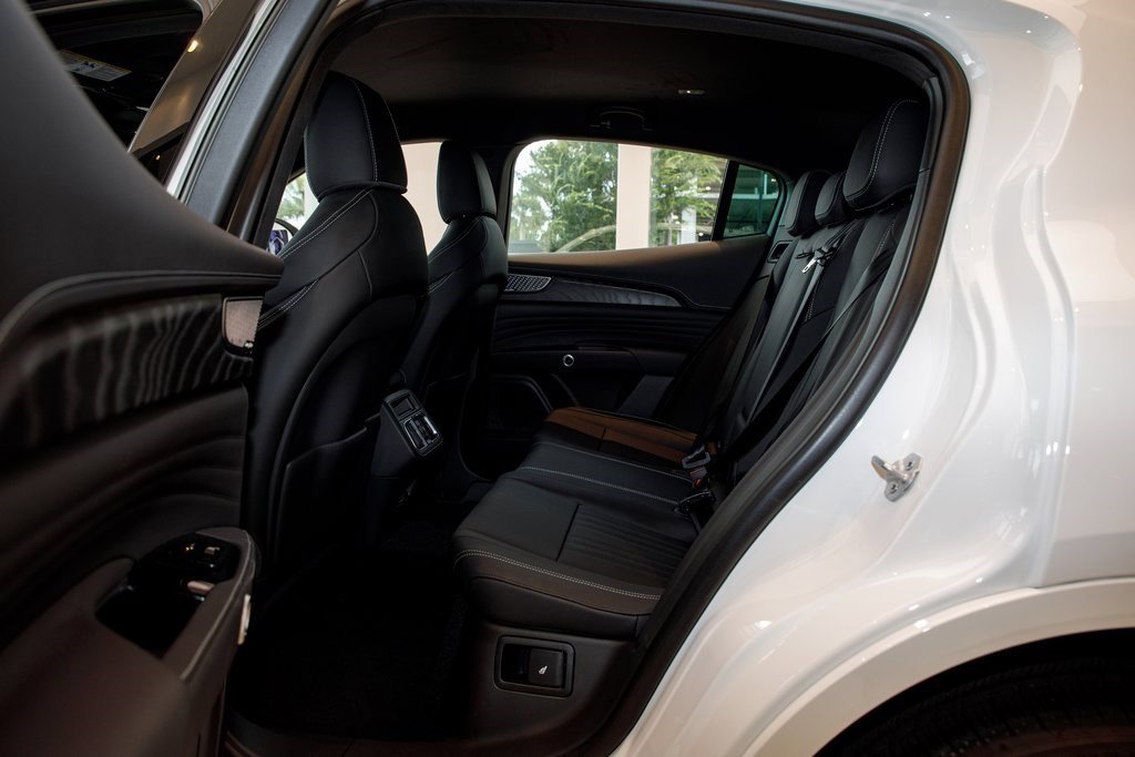 New 2025 Maserati Grecale GT image 19