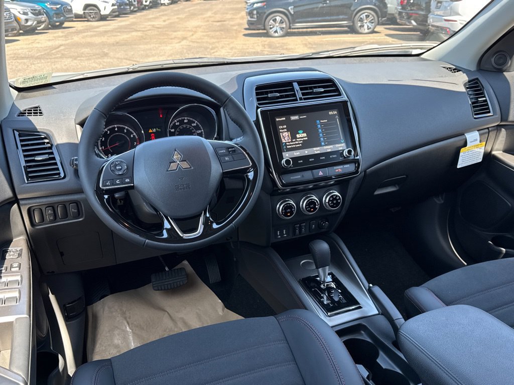 New 2027 Mitsubishi Outlander Sport SE FWD image 7