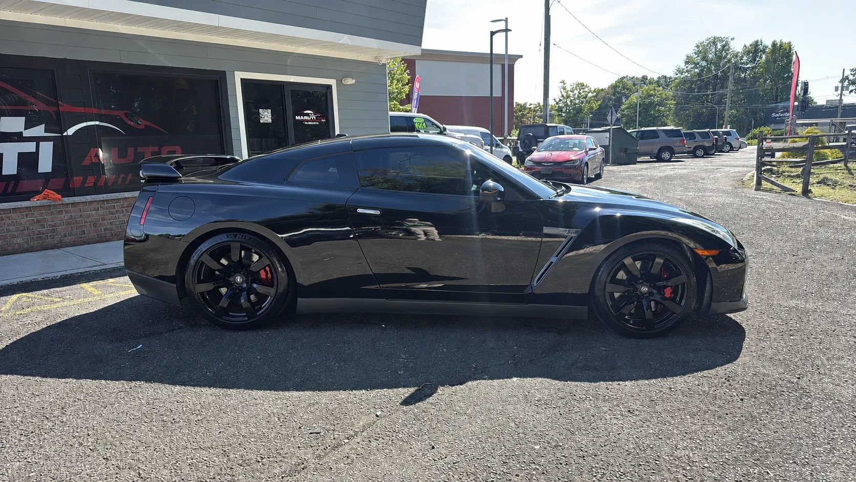 Used 2010 Nissan GT-R Premium AWD/4WD image 4