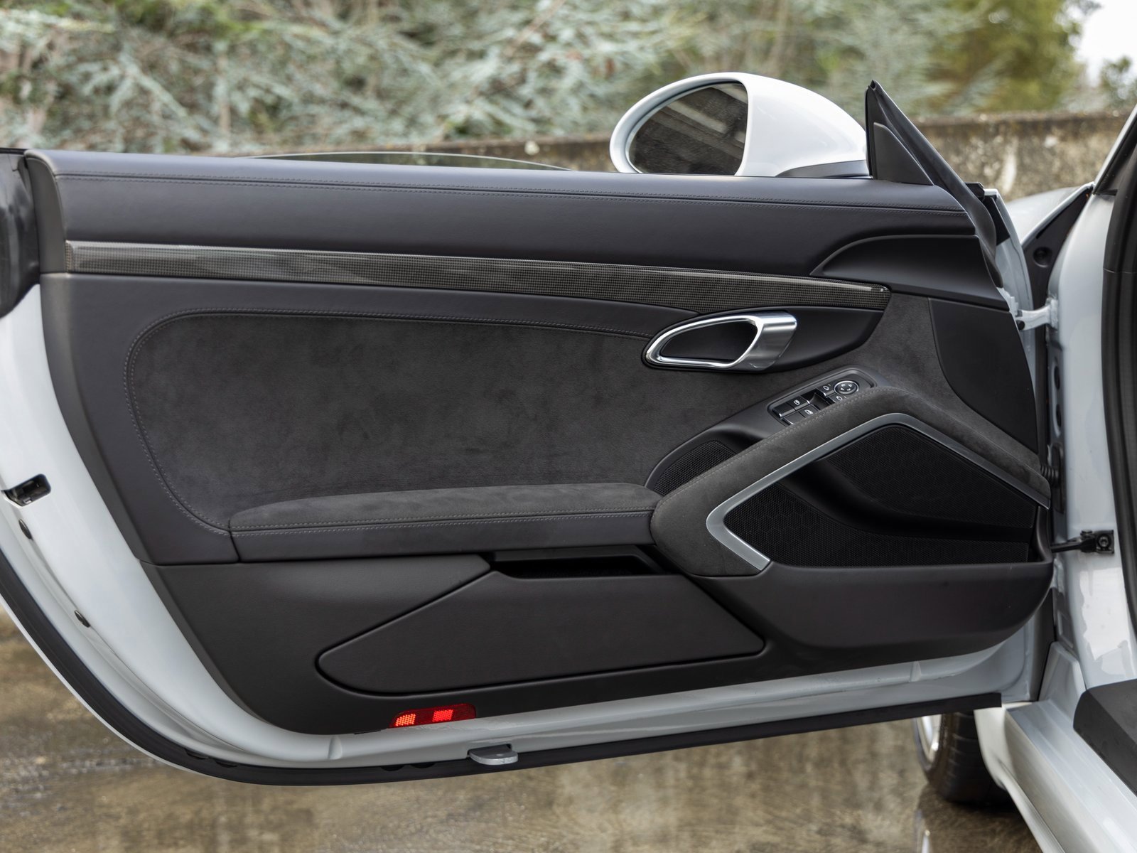 Certified 2024 Porsche 718 Cayman GT4 image 22