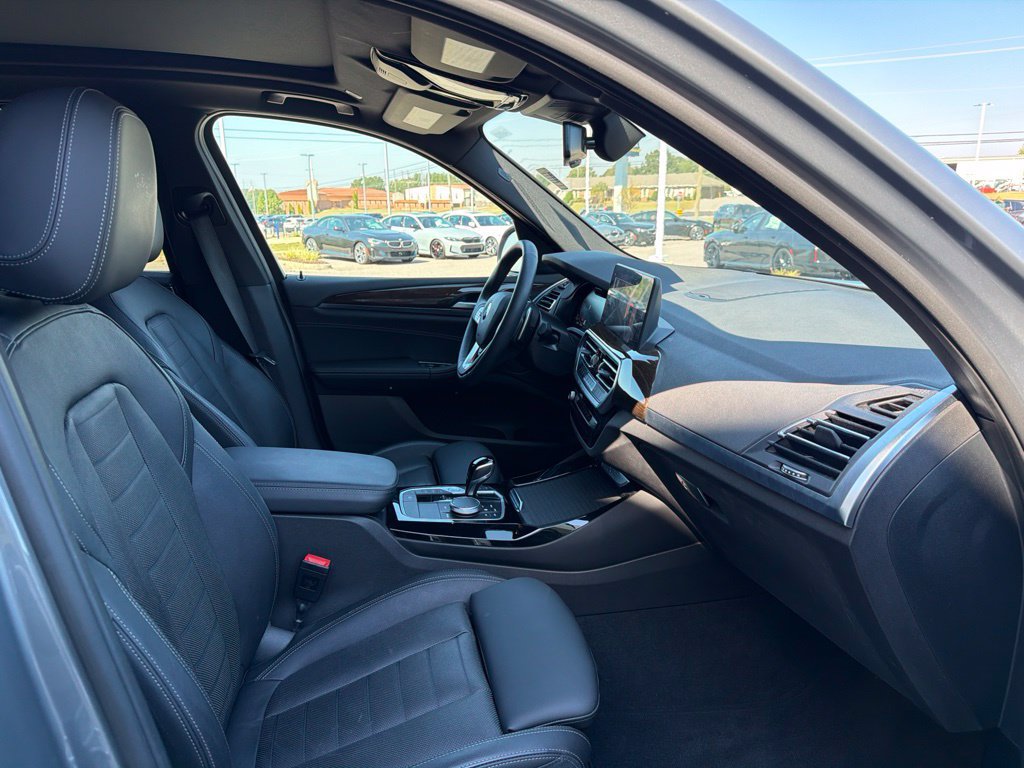 Used 2023 BMW X3 sDrive30i w/ Premium Package RWD image 26