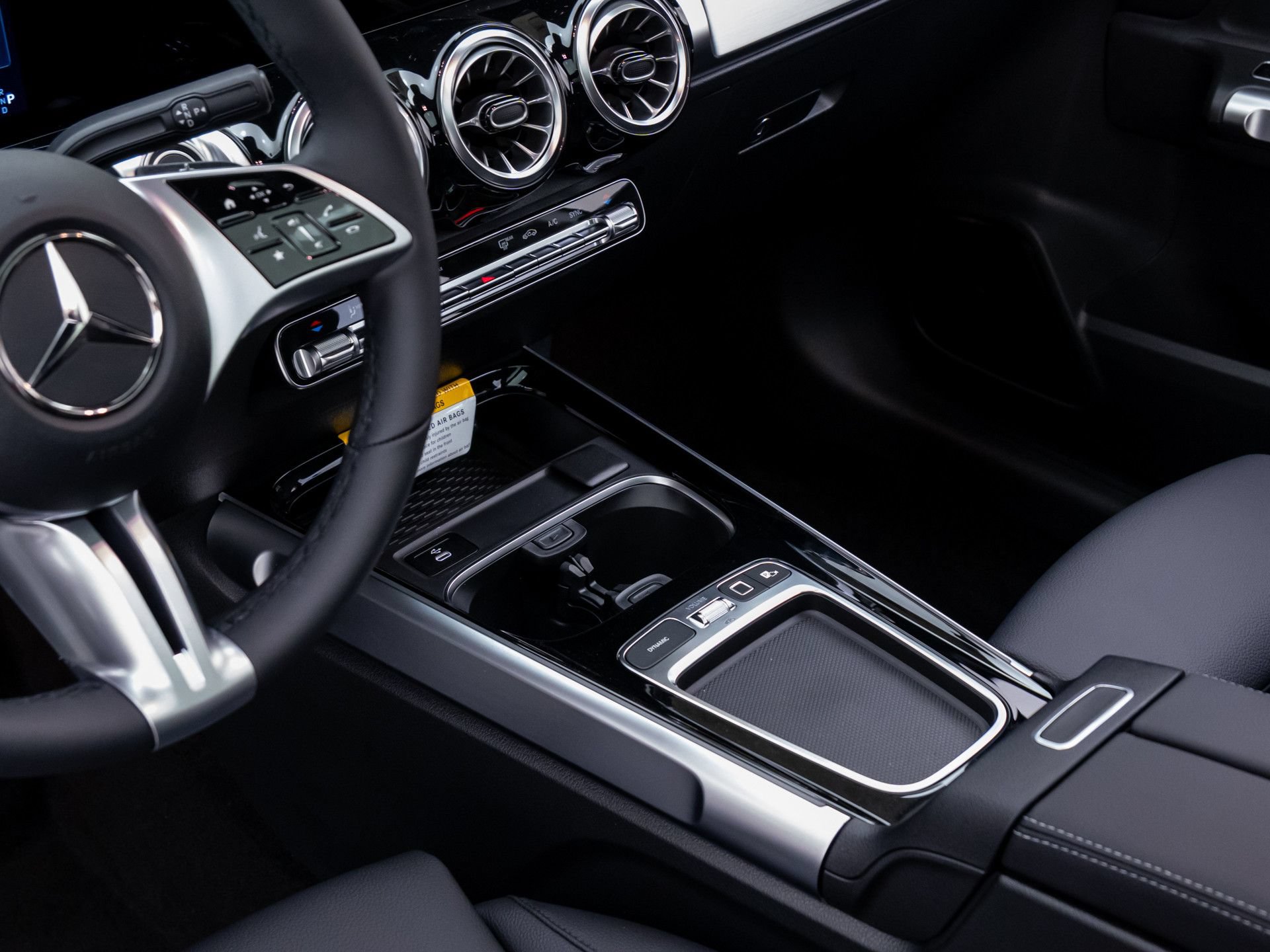 New 2026 Mercedes-Benz GLB 250 4MATIC image 12