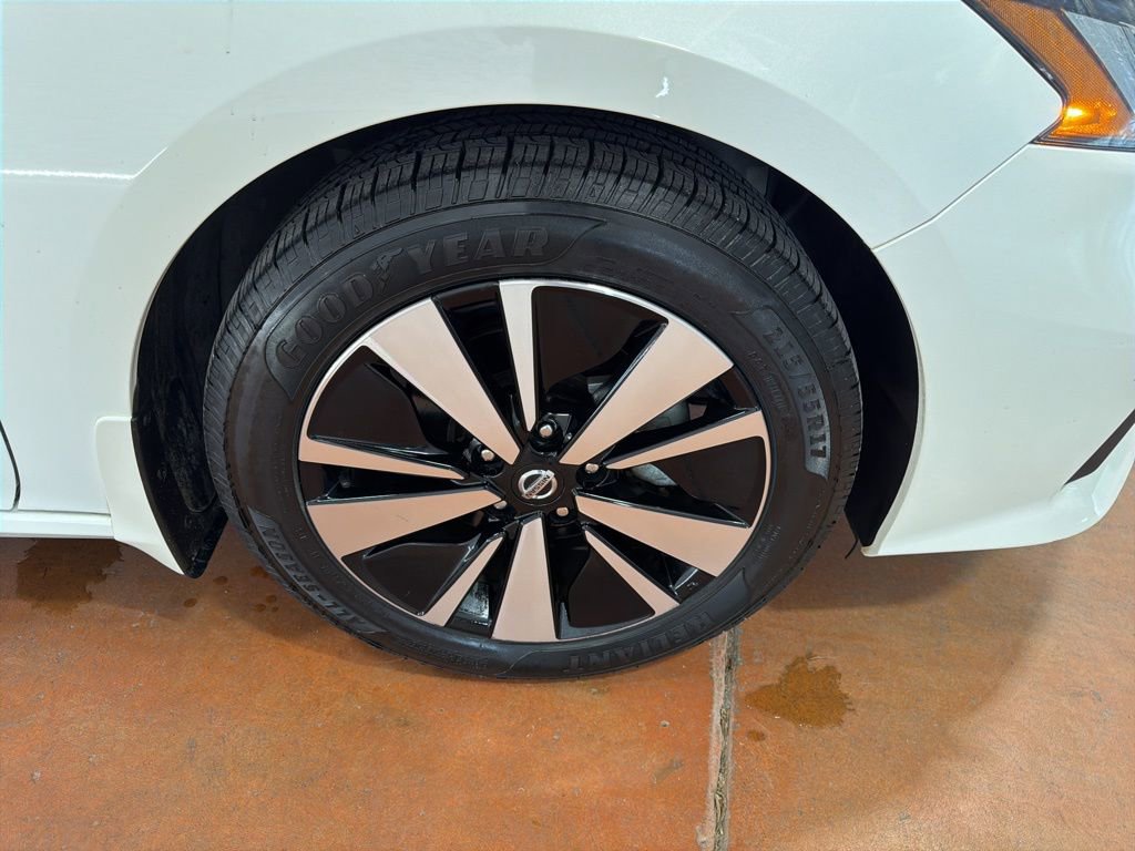 Used 2021 Nissan Altima 2.5 SV FWD image 10