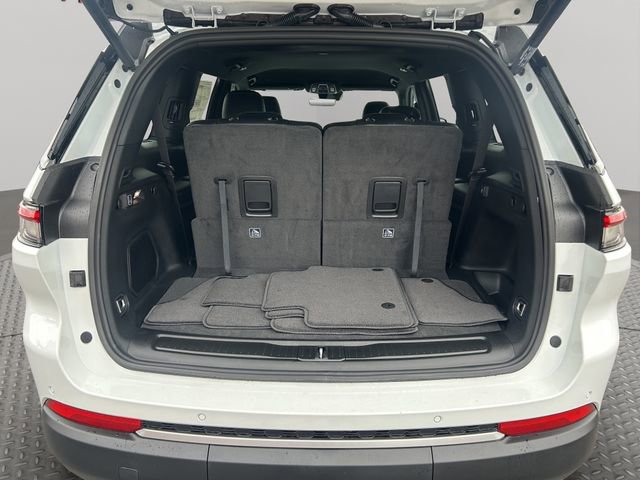 New 2026 Jeep Grand Cherokee L Limited AWD/4WD image 36