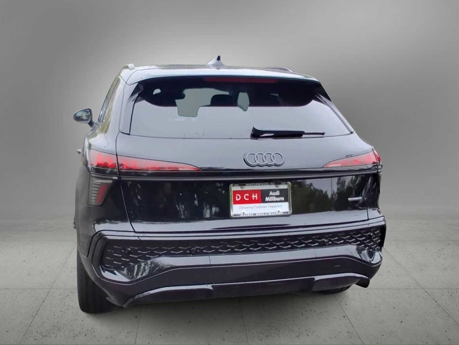 New 2026 Audi Q3 quattro 2.0T AWD/4WD image 7