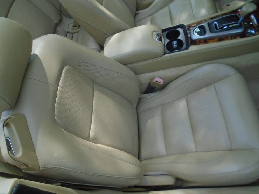 Used 2007 Jaguar XK Convertible image 18