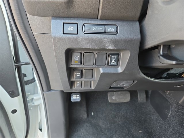 New 2025 Nissan Frontier SV w/ SV Convenience Package image 18