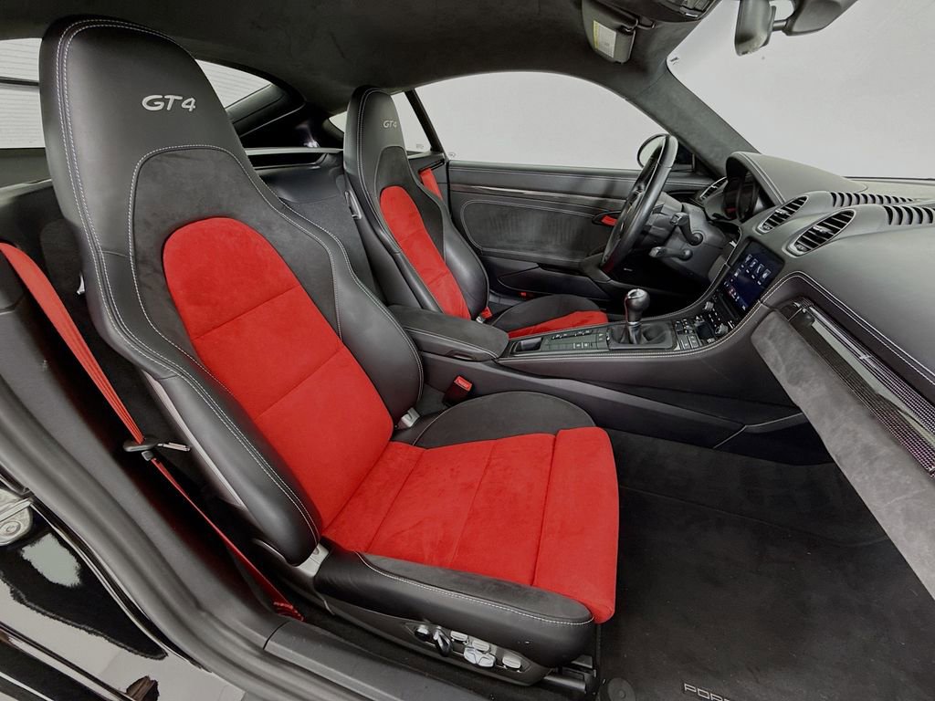 Certified 2020 Porsche 718 Cayman GT4 RWD image 27