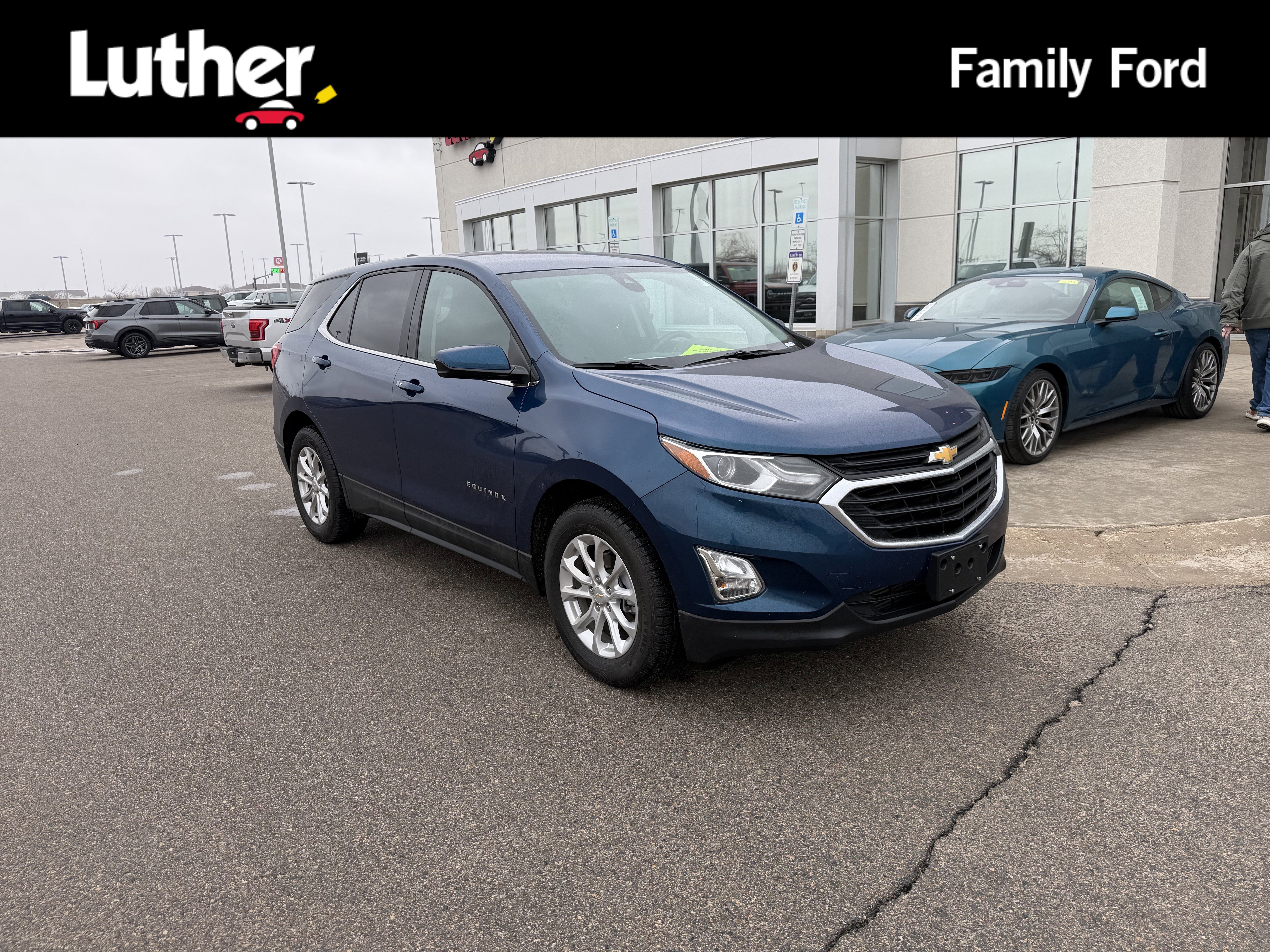 Used 2020 Chevrolet Equinox LT image 1